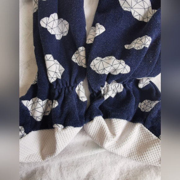 Laifa (now Zippyjamz) 12-24m Blue and Clouds Sleeper - Picture 7 of 11